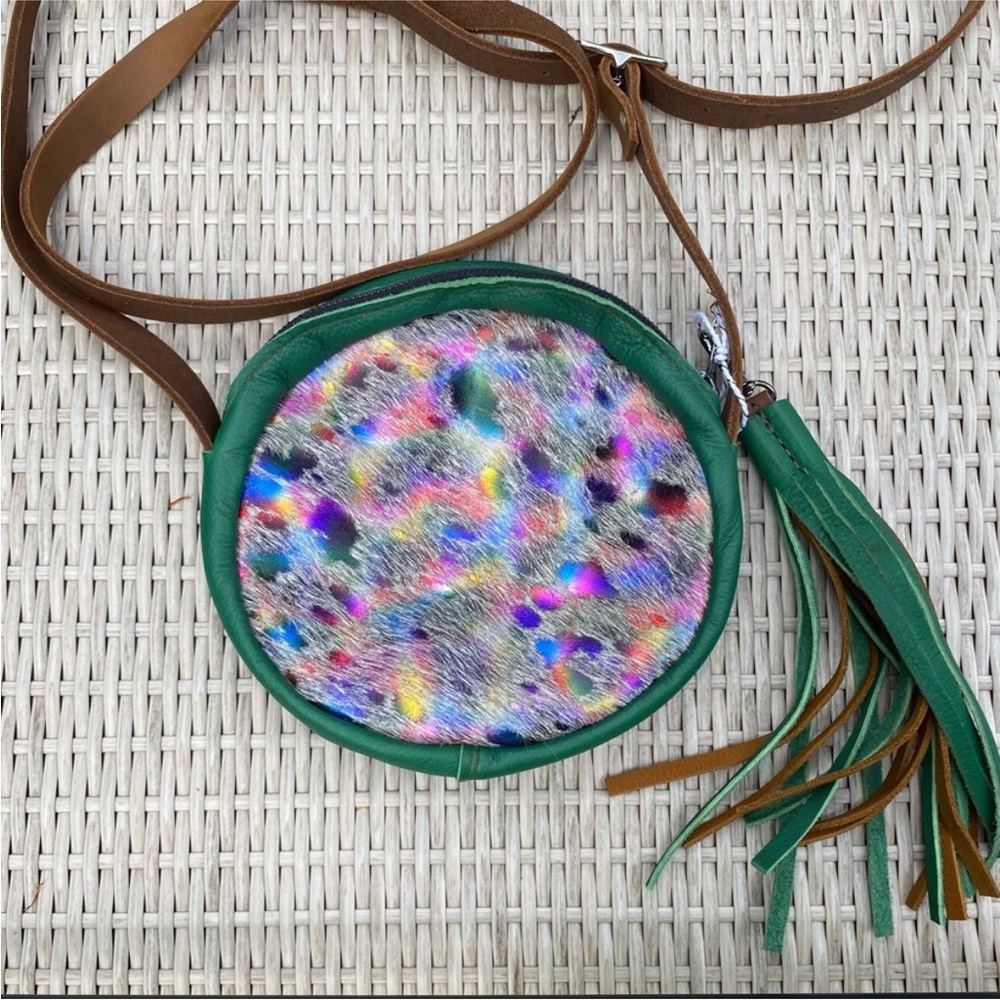 NWT Sweetgrass Leather Sun Dog Round crossbody bag